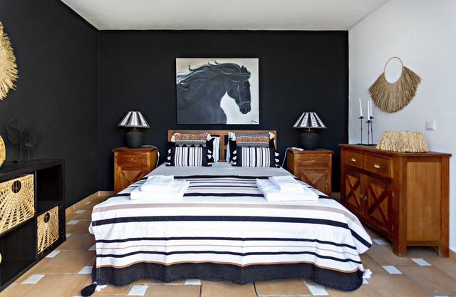 QV 210 - Black & White Apartment - Quinta Velha