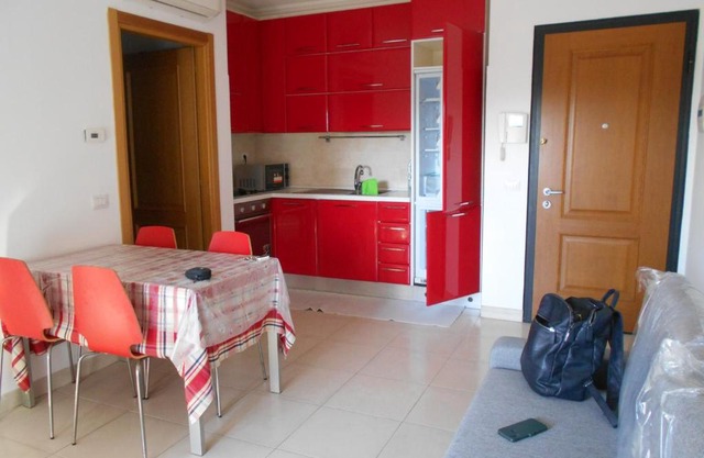R(H)OME Apartment
