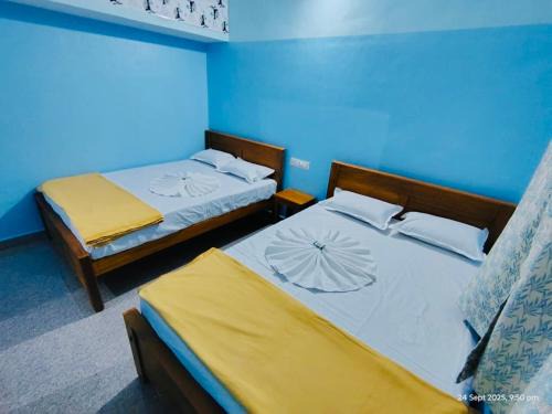 R J Homestay