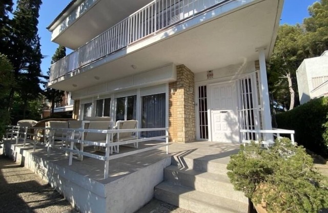 Villa Monica - Sechs Schlafzimmer Chalet, Schläft 10