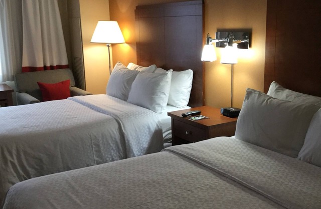 Radisson Hotel Detroit Metro Airport