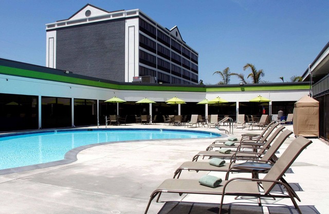Radisson Hotel Oakland Airport