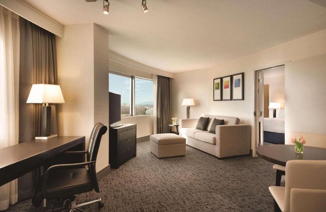 Radisson Hotel Vancouver Airport