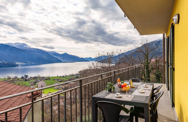 Raggio di Sole Apartment C by Interhome