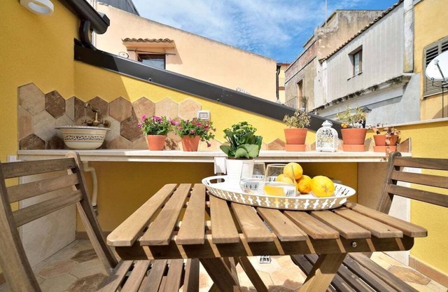 Ragusa exclusive flat with terrace & barbecue