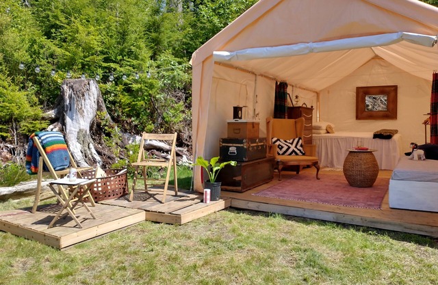 Rain fed Hot Tubs on a Backcountry Lake! Boutique Camping @ 9Mile