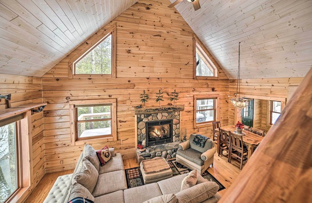 'Rainbow Lodge' at Scenic Double J River Camp