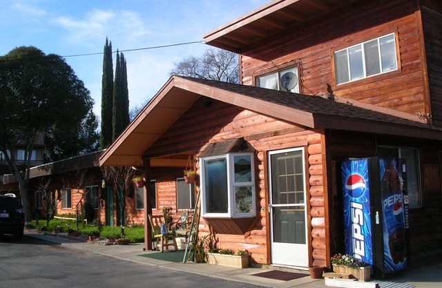 Rainbow Lodge