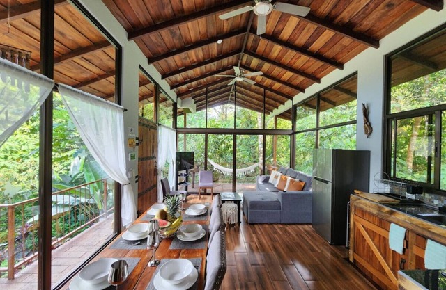 Rainforest Glass Cabin, El Congo, La Fortuna