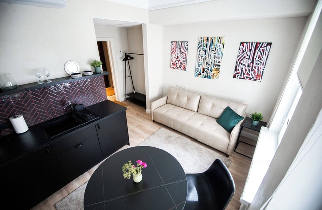 Ralf Sannikov Apartment (3A)