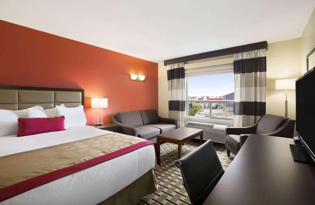 Ramada by Wyndham Edson