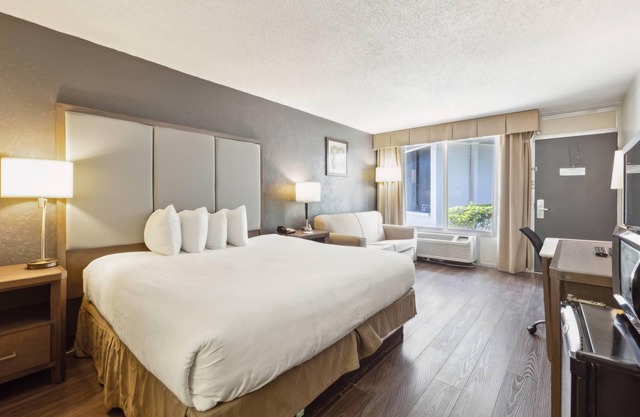 Ramada by Wyndham Houma