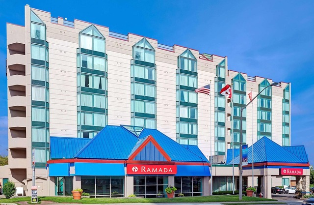 Ramada by Wyndham Niagara Falls/Fallsview