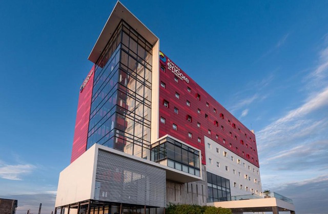 Ramada Encore by Wyndham Queretaro