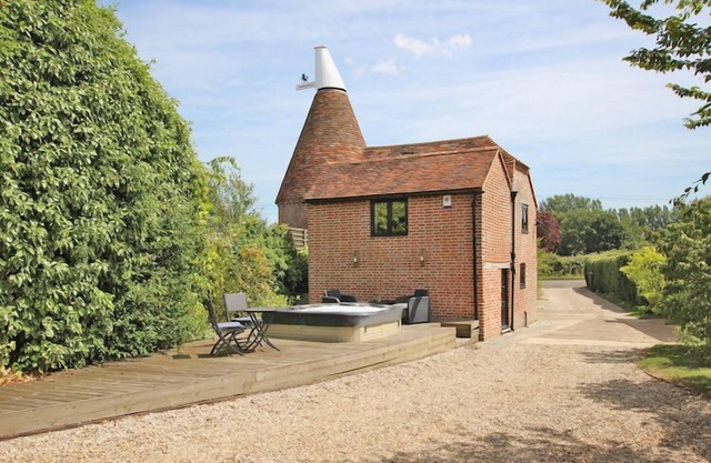 Ramsden Farm Oast House - wunderschön umgebaut in Kentish Countryside.