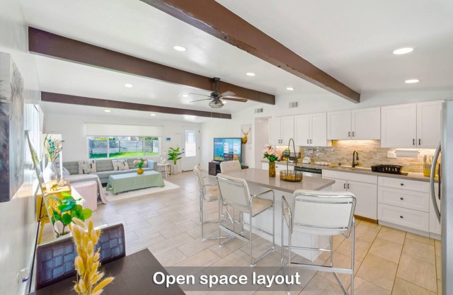 Ranch 3-Bedroom House w Gated Yard, Garage, Mountain/Lake View. San Diego Dream!