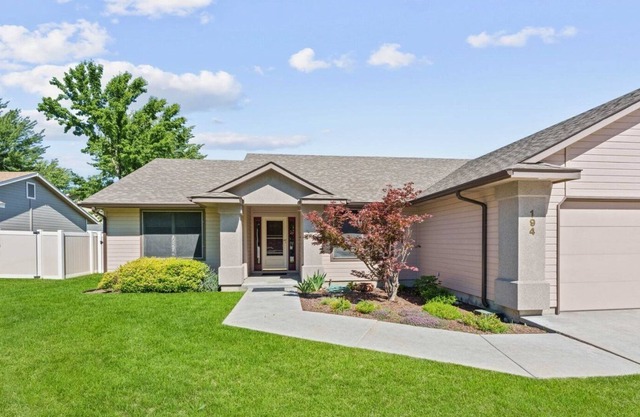 Ranch Home Nest In Eagle W/Fully Fenced Yard