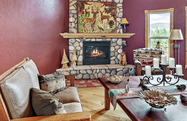 Ranch Home with Private Pool -close to the Rogue River