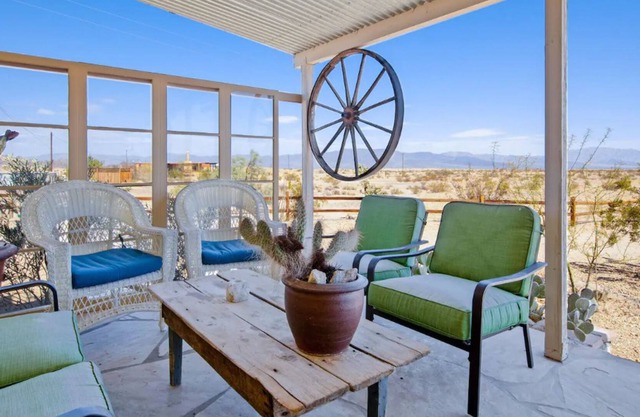 Ranch retreat with private hot tub, shared pool, outdoor living, & scenic vistas