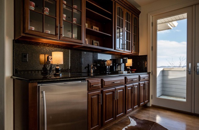 Rancho Vista Hermosa - Your home away from home in the heart of Elgin Arizona