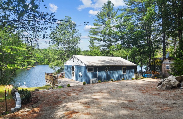 Randall Lake Modern Camp feet to private lake 3 bedroom, 1 bath