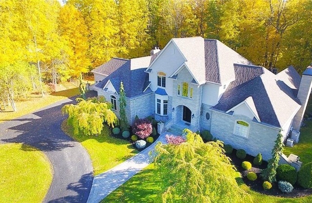 Rare! Buffalo Mansion with deck on Caszenovia creek
