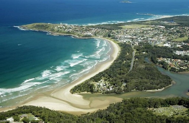 Golden Cane Couples Retreat - Privatsphäre am Wasser in Woolgoolga, Coffs Harbour