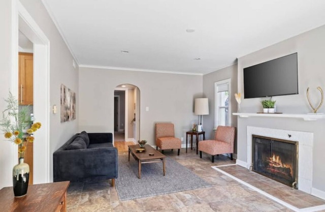 Ravenswood Retreat