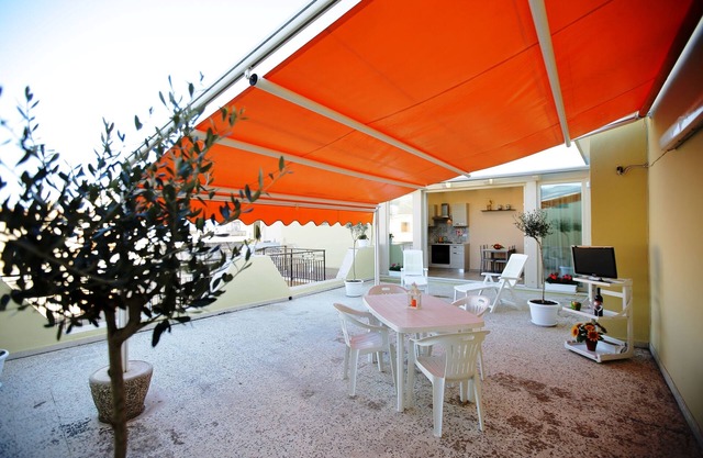 Exklusives VENERE Penthouse mit sehr geräumiger ausgestatteter Sonnenterrasse