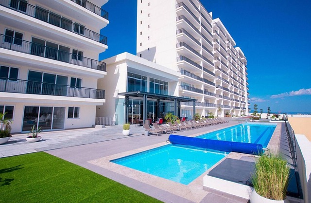Real View Towers E707 by Casago
