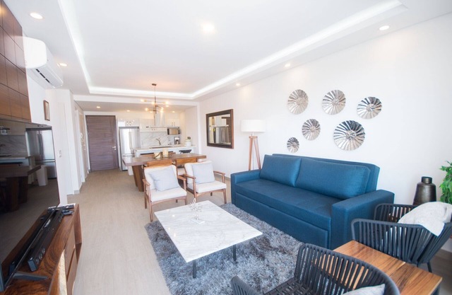 Real View Towers in Real Center Plaza, Incredible 1 BR, Zona Real, Near Andares