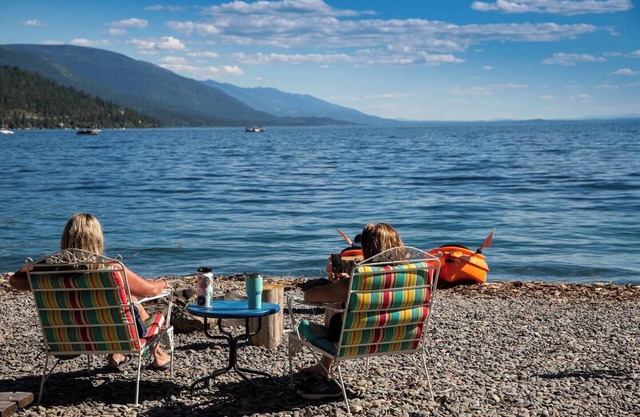Real Vintage Camper Flathead Lake Beach Pets yes!
