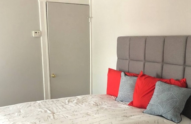 RECENTLY REMODELED FOR A LUXURIOUS STAY IN SOUTHSIDE SAINT LOUIS. MISSOURI TODAY