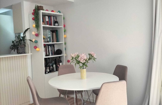Recently Renewed Apartment Located in one of Lisbon Most Desirable Neighborhoods