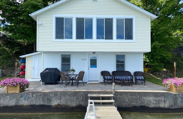 Kürzlich renoviertes Keuka Lake Cottage.