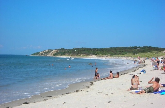Vor kurzem renoviert, neue Möbel, Zentral A / C, WiFi, Privatsphäre, Fahrrad zum Strand
