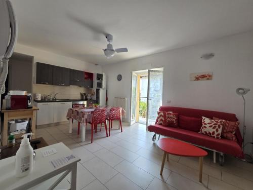 Red Apartment - Residenza Silvana
