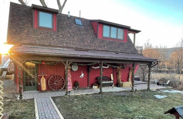 Red Barn Retreat - Shawangunk Mountains Getaway