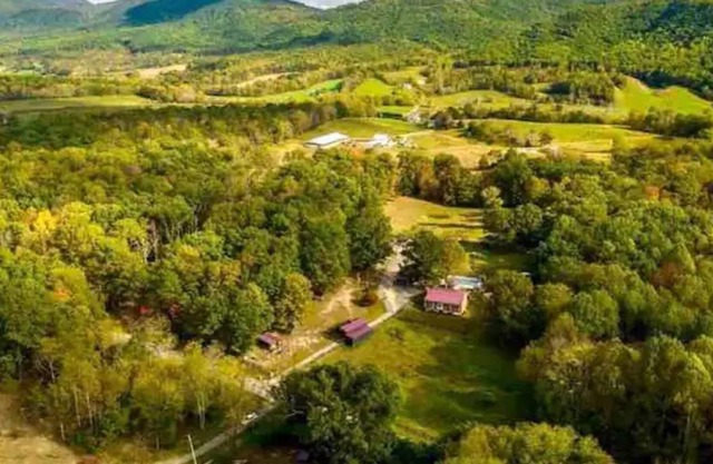 Red Barn Wellness Retreat by Blue Ridge Parkway