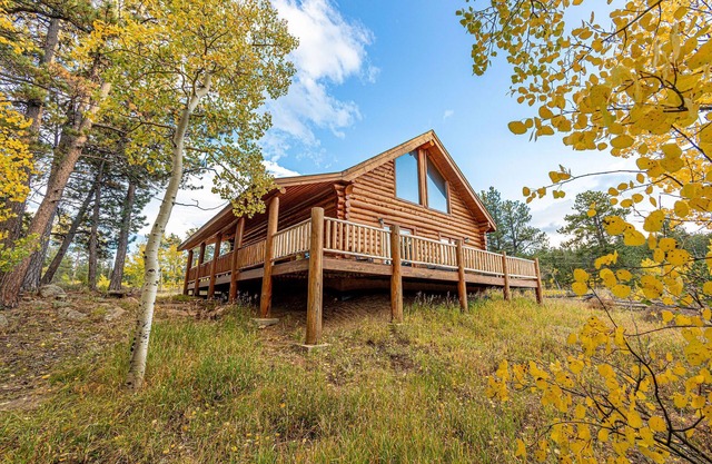 Red Feather Lakes Cozy Log Cabin