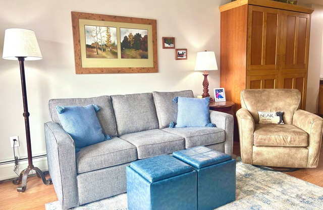 Bei der Gondola Base fühlen Sie sich wie 3 Schlafzimmer, 2 Betten / 3 Bäder, 1140 m², für 4-8 Personen