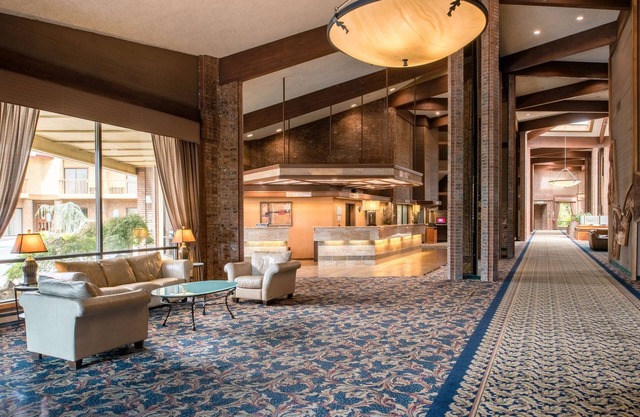 Red Lion Hotel Pasco Airport & Conference Center