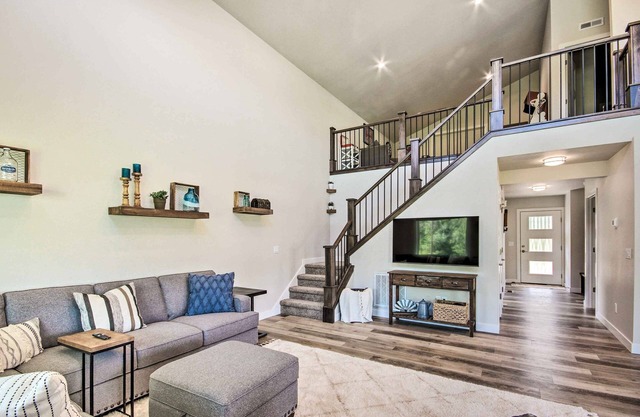 Red Lodge Home w/ Patio ~ 1 Mi from Downtown!