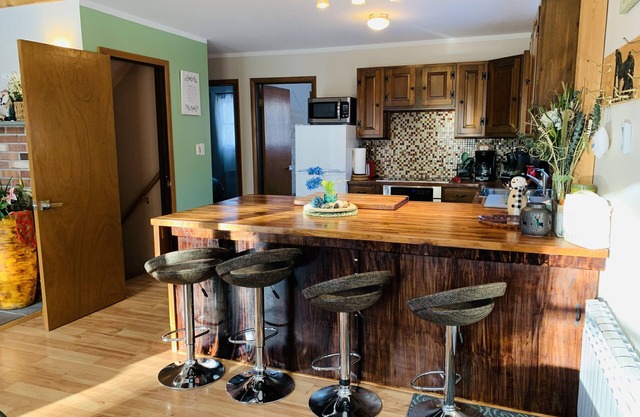 Gemütliches Pocono Mountain home 9 Gäste Feuerstelle / BBQ in der Nähe von Kalahari WiFi