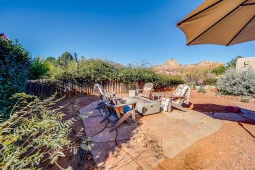Red Rock Mtn View and Fire Pit Central Sedona Home!