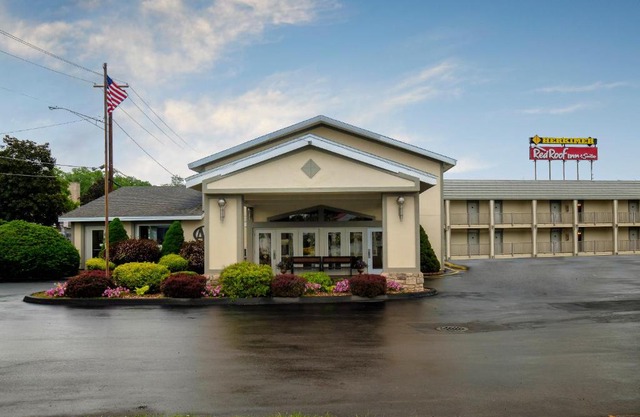 Red Roof Inn and Suites Herkimer