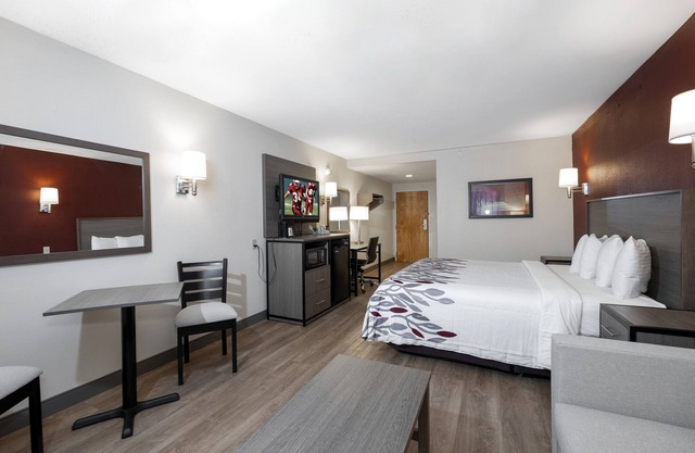Red Roof Inn Clifton Park