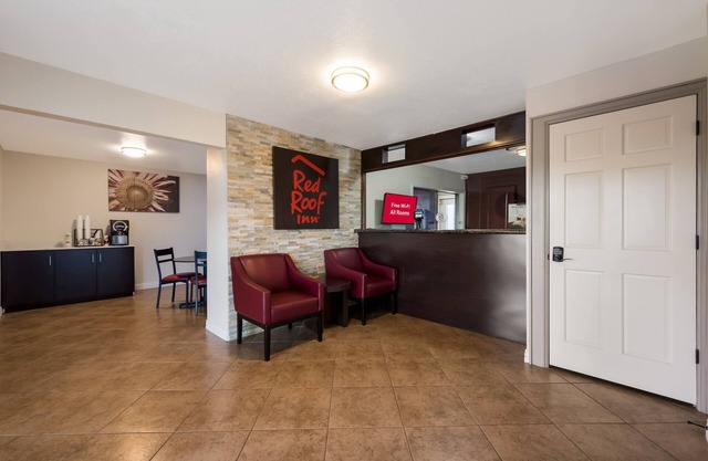 Red Roof Inn Madisonville
