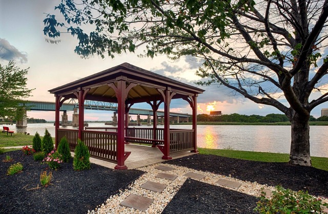 Red Roof Inn PLUS+ Secaucus - Meadowlands - NYC