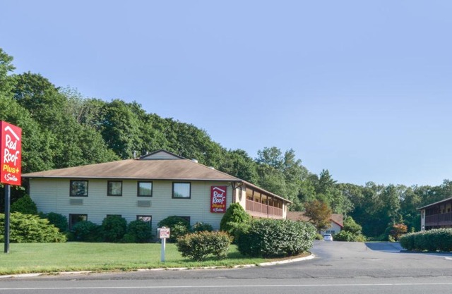 Red Roof Inn PLUS+ & Suites Guilford